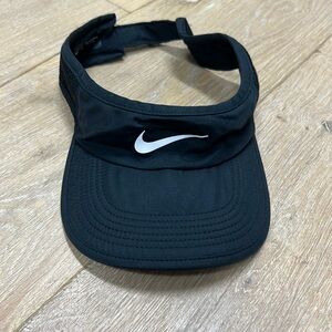 Black Nike visor